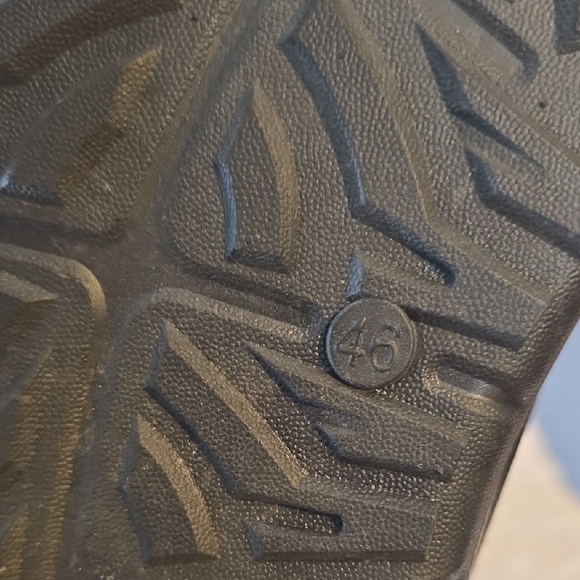 Outdoor Black and Gray Men's Slip-On Sneakers - Picture 8 of 11